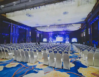 我们认真对待每一位客户.